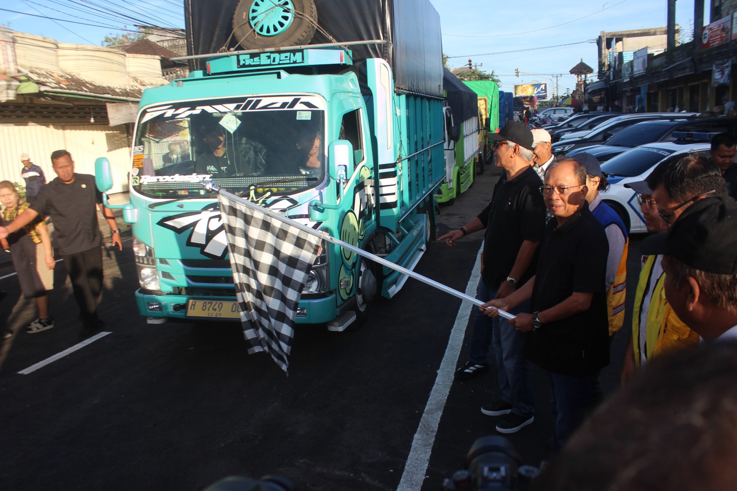 Warga Bajera: Terima Kasih Pak Gub Koster, Perbaikan Cepat dan Sekarang kembali Ramai