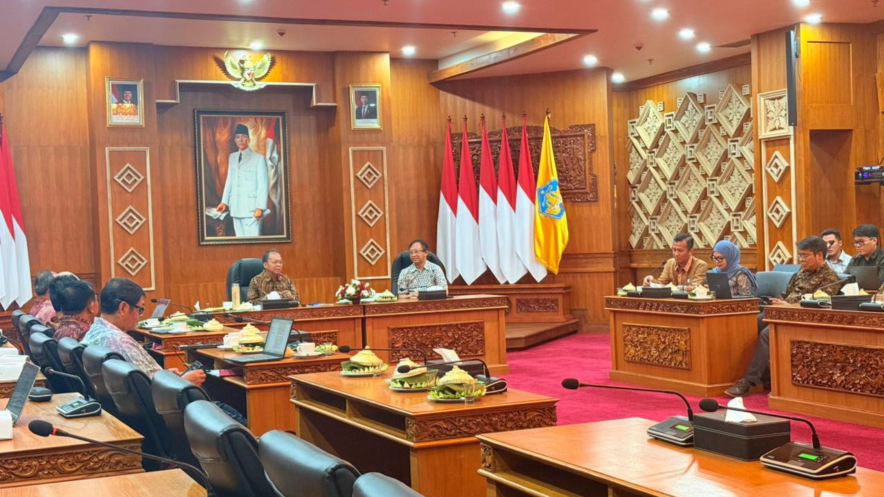 PLN Dukung Kebijakan Penggunaan Kendaraan Listrik di Bali, Gubernur Koster: Sejalan dengan Nangun Sat Kerthi Loka Bali